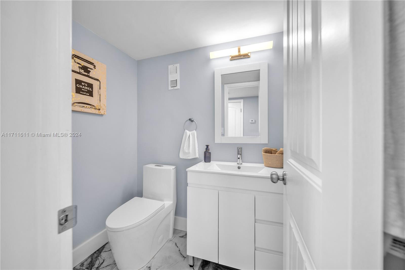 6900 Bay Dr 11i Property Photo 13
