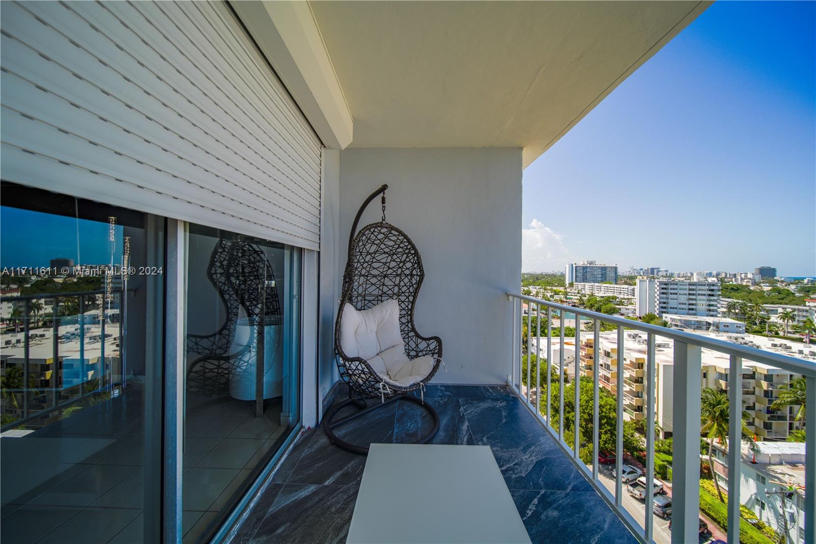 6900 Bay Dr 11i Property Photo 24
