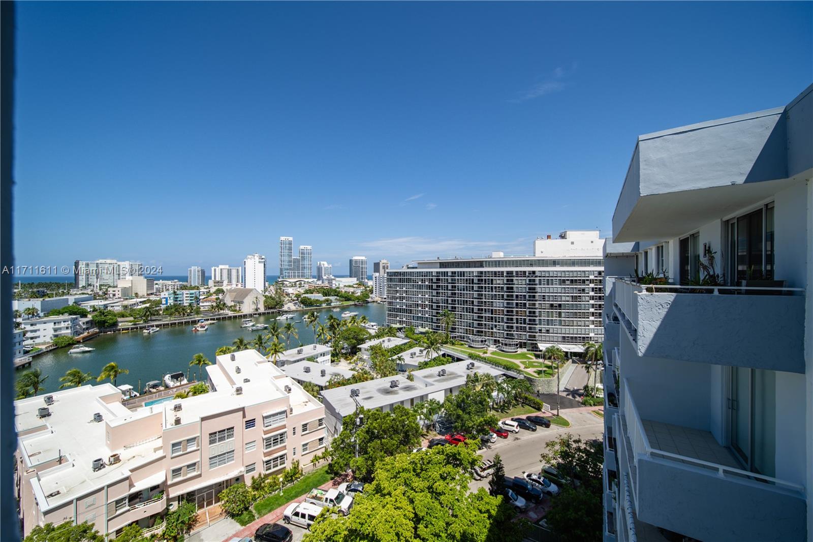 6900 Bay Dr 11i Property Photo 27