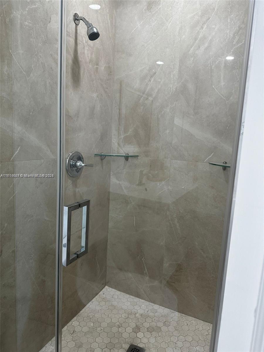1080 Ne 35th Ave 1080 Property Photo 20