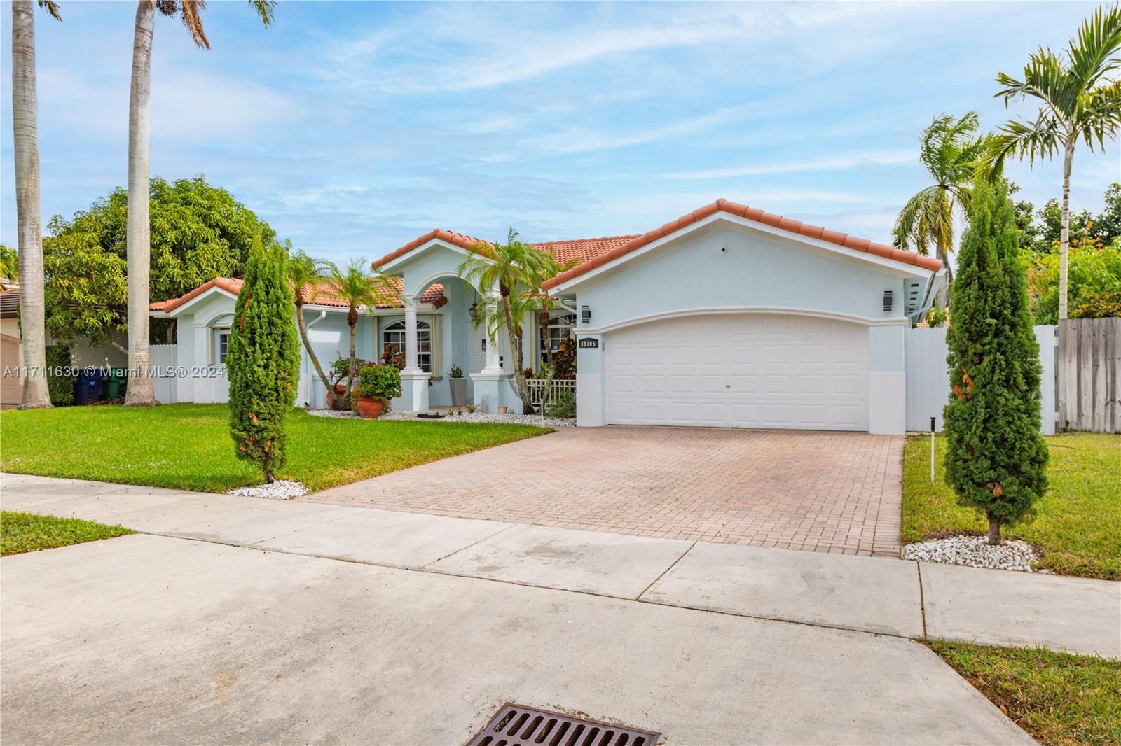 18105 Sw 150th Ct Property Photo 1