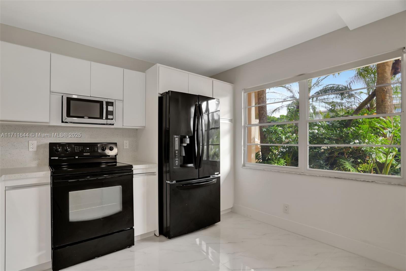 2202 Lucaya Bnd M1 Property Photo 7