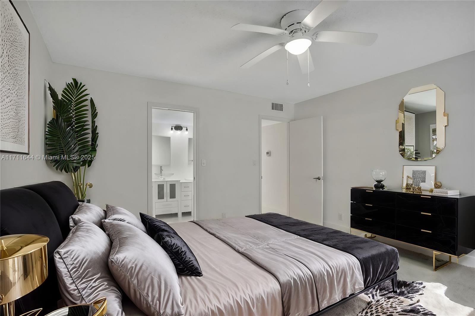 2202 Lucaya Bnd M1 Property Photo 10