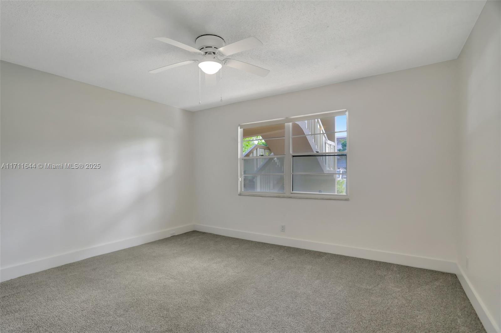 2202 Lucaya Bnd M1 Property Photo 11