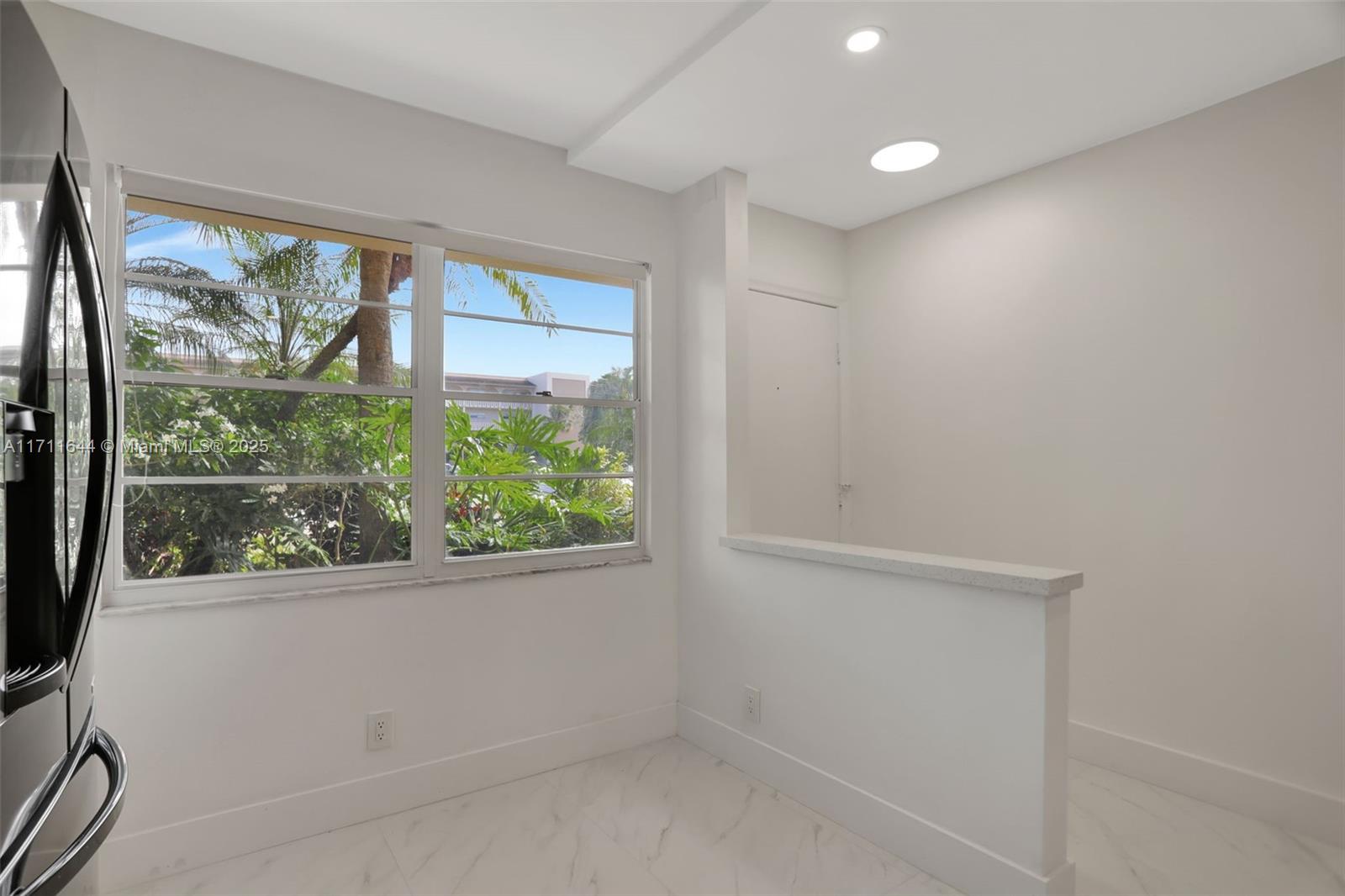 2202 Lucaya Bnd M1 Property Photo 24