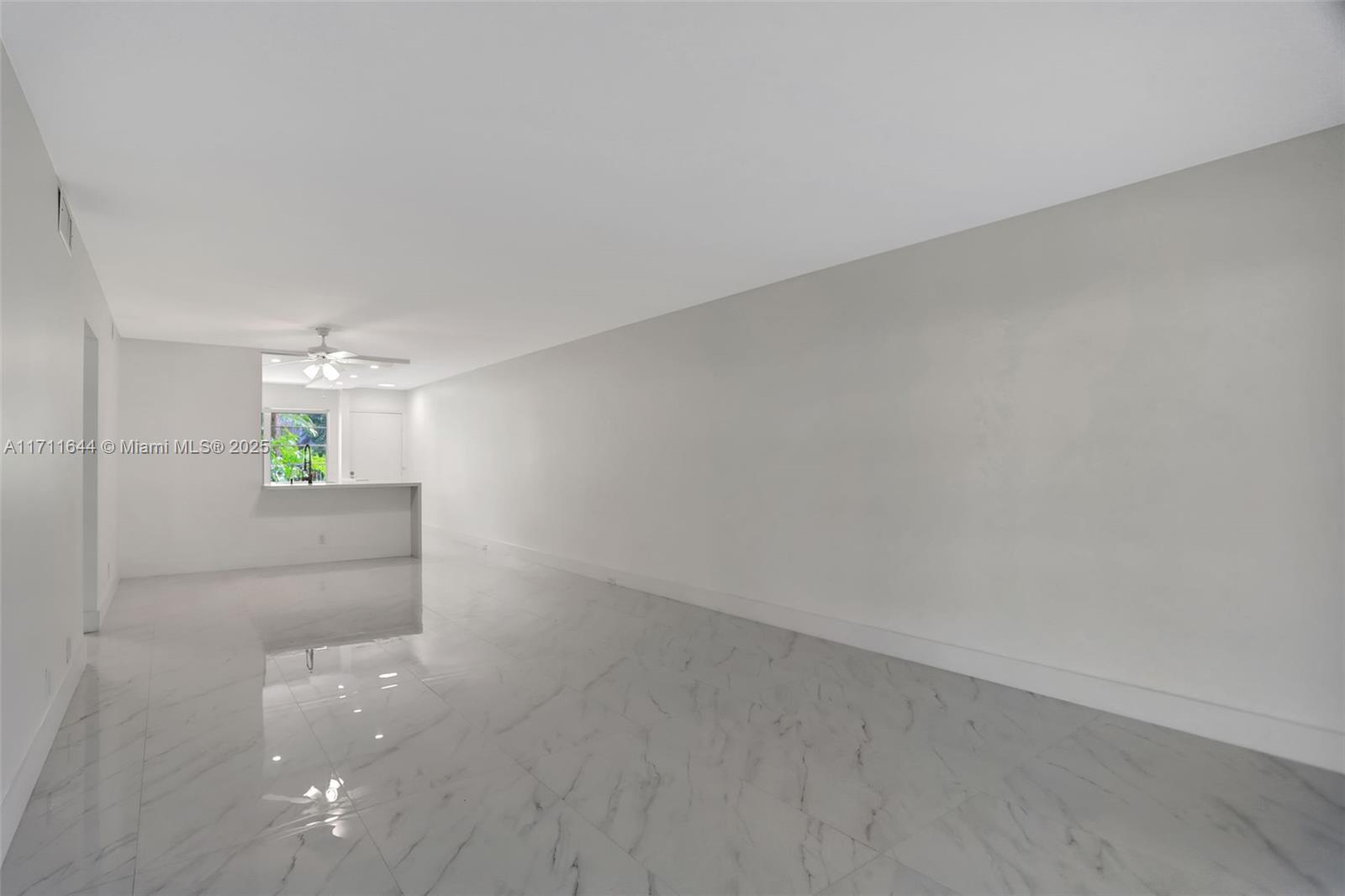 2202 Lucaya Bnd M1 Property Photo 26