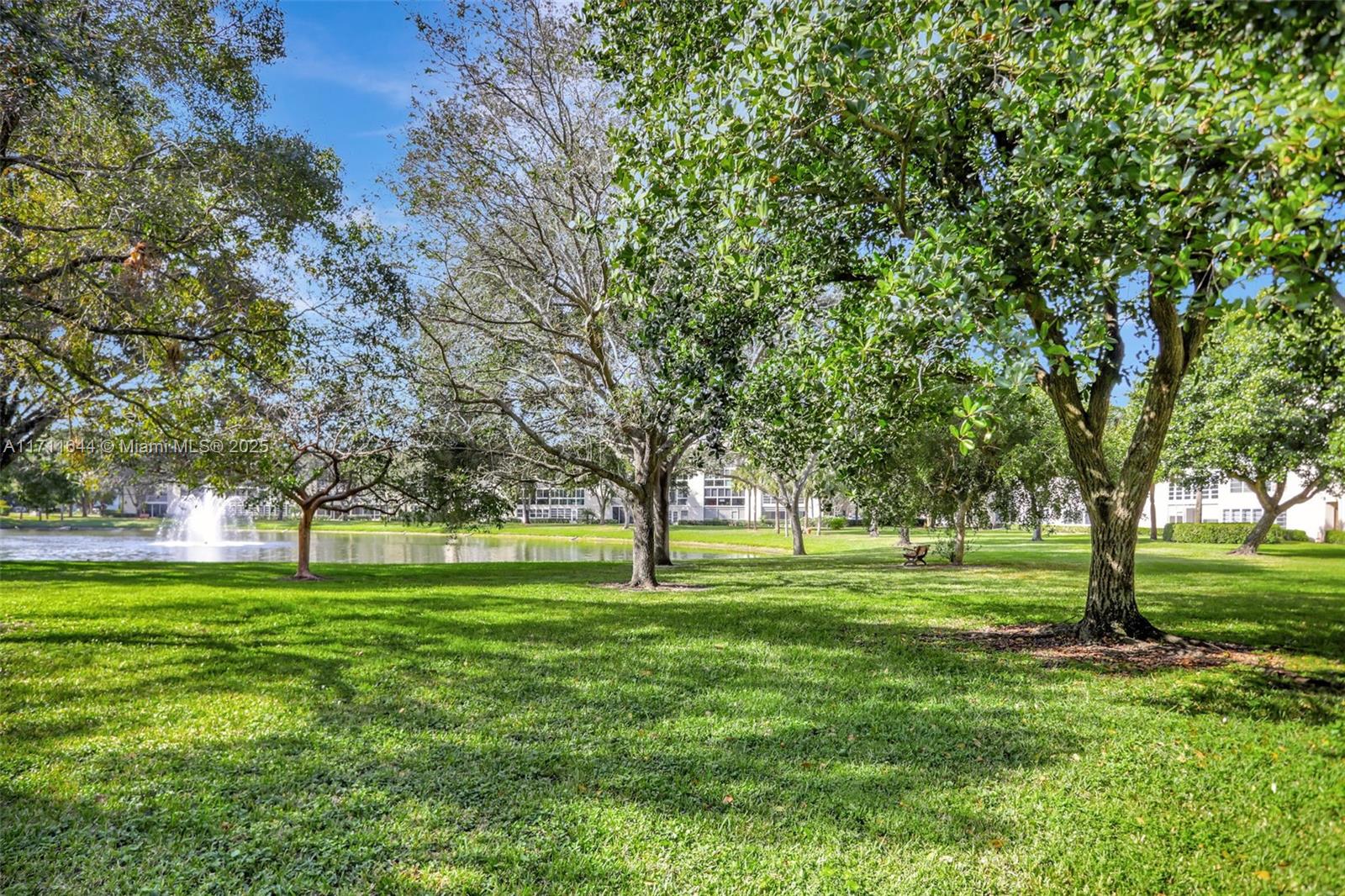 2202 Lucaya Bnd M1 Property Photo 44