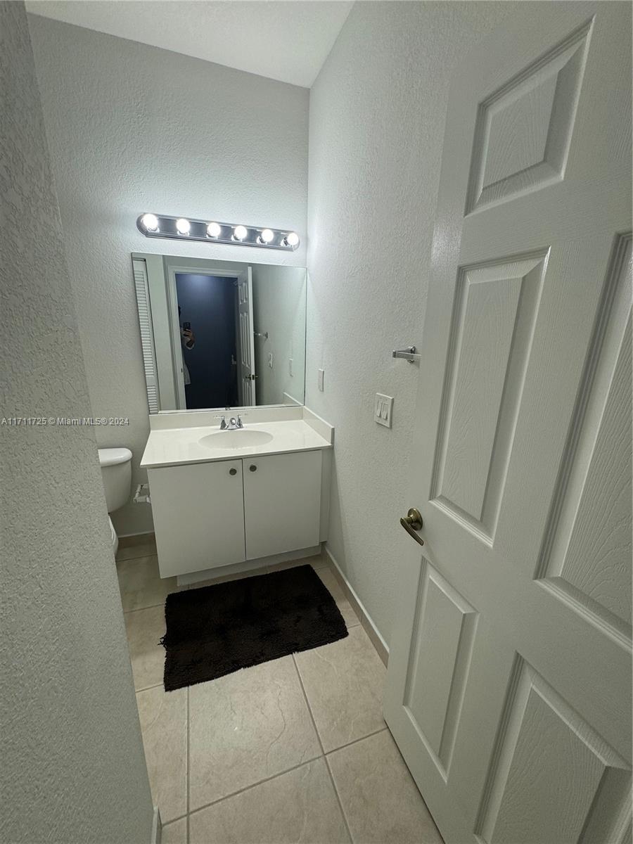 2530 Nw 92nd Ave 2 Property Photo 21