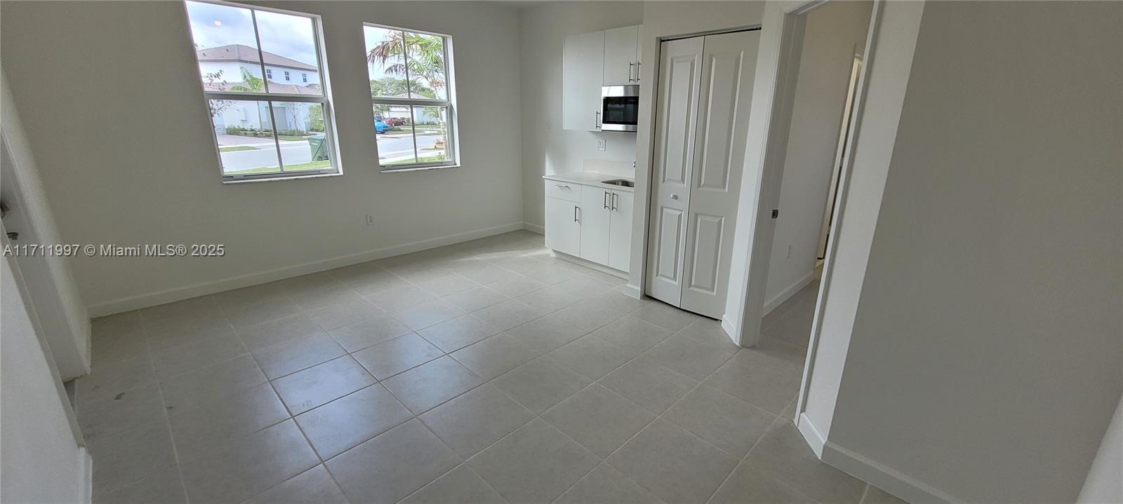 2355 Se 24 Ct Property Photo 18