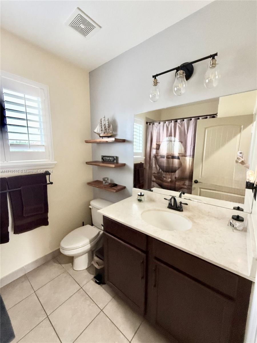 2190 Nw 16th Pl Property Photo 33
