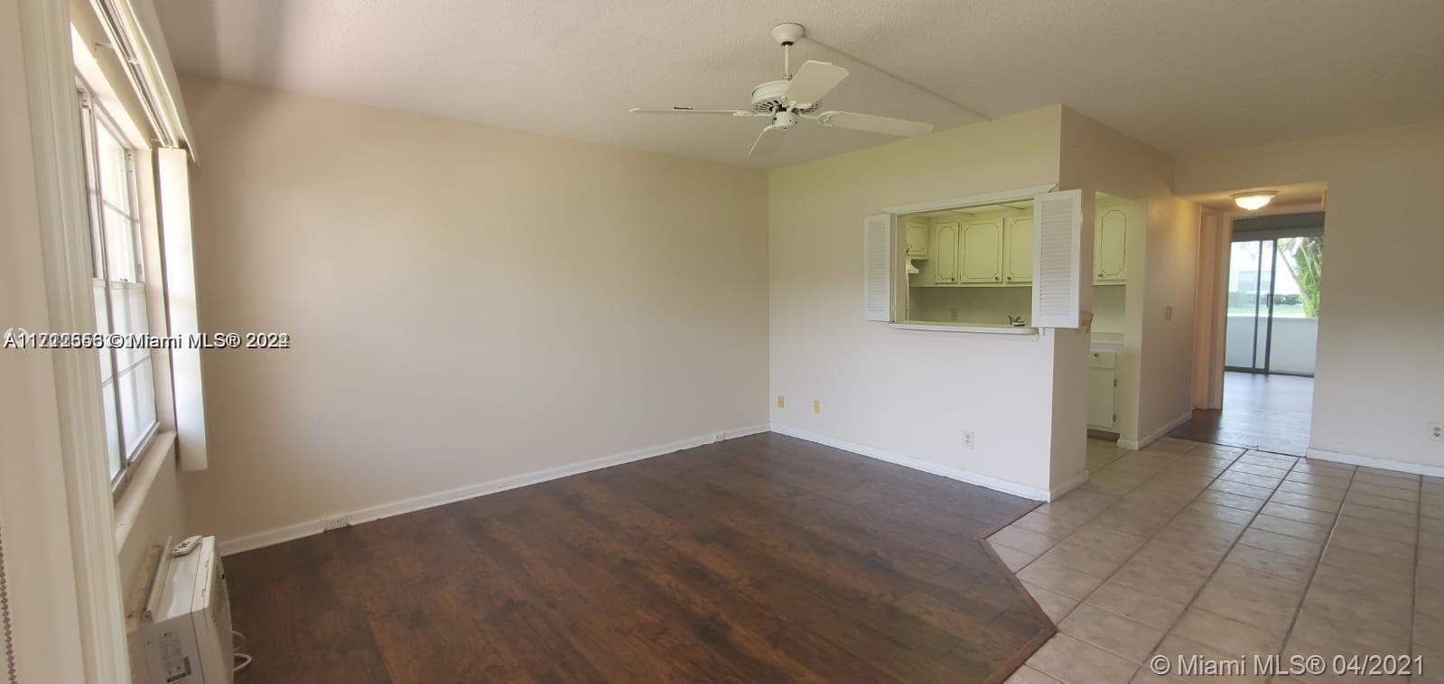 385 Fanshaw J Property Photo 4