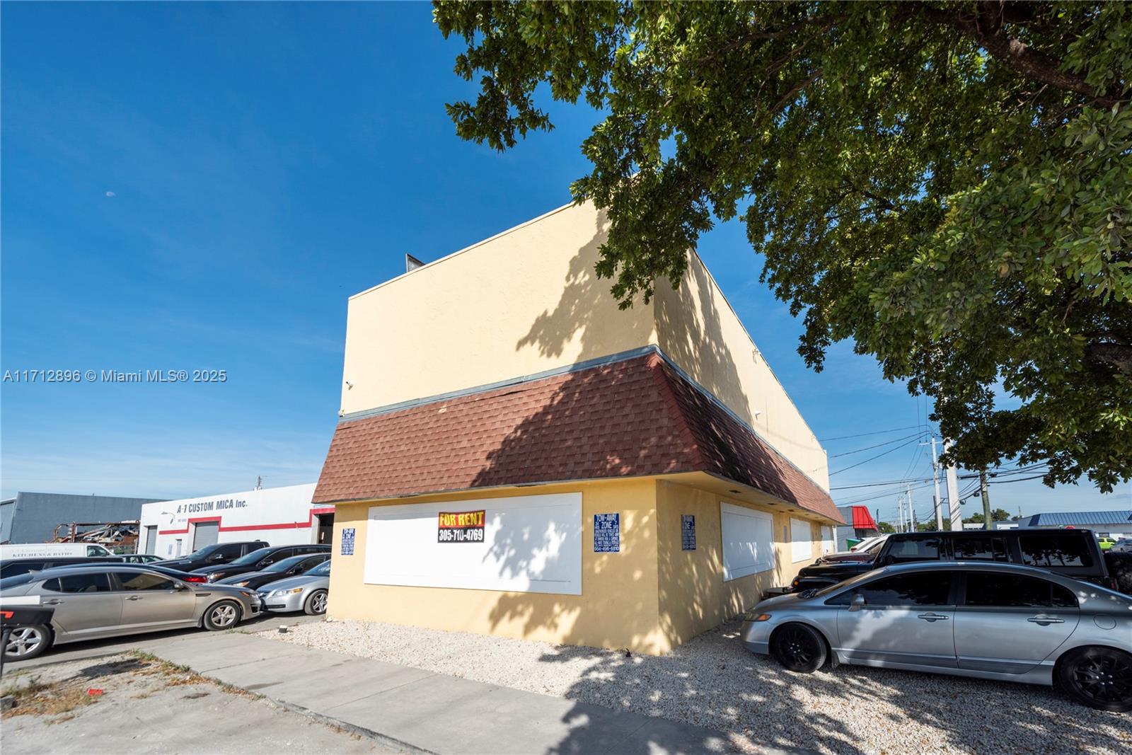 5801 Plunkett St Property Photo 1
