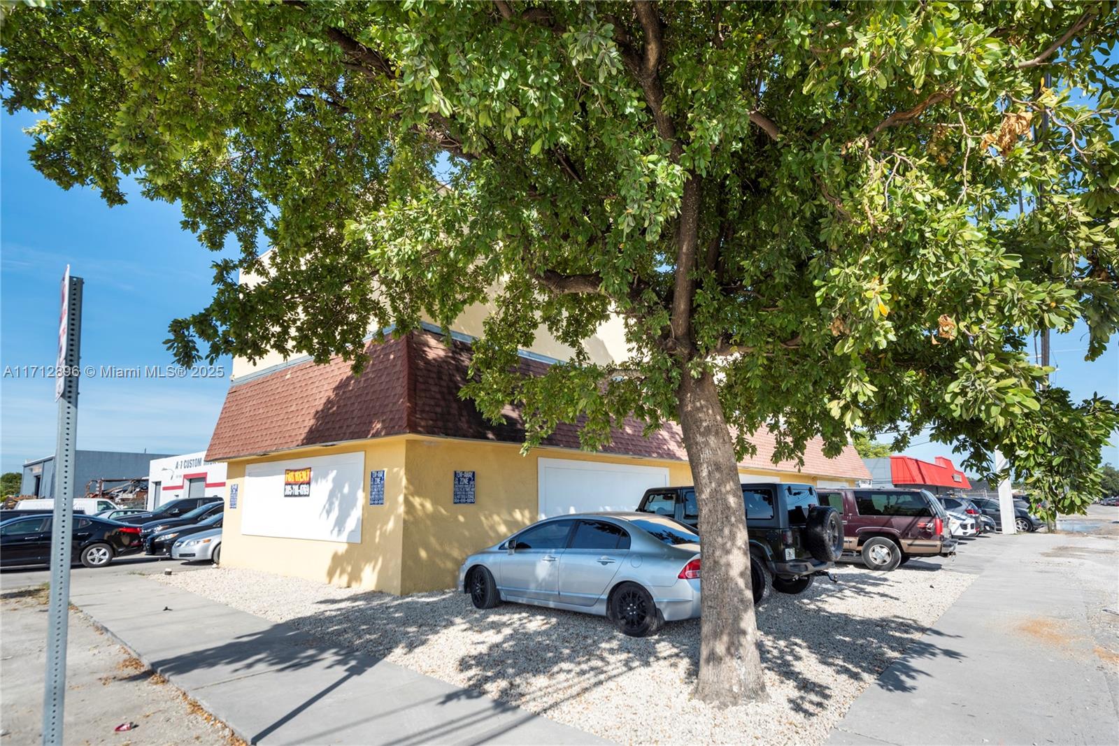 5801 Plunkett St Property Photo 18