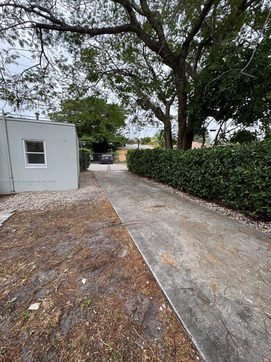 1924 Fillmore St 3 Property Photo 2