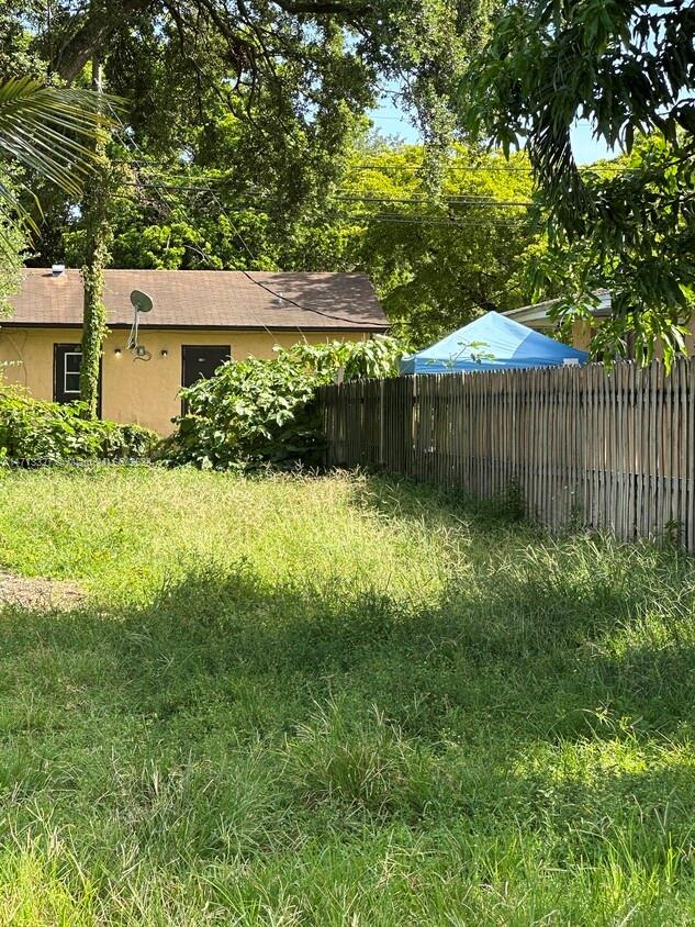 6040 Arthur St Property Photo 2