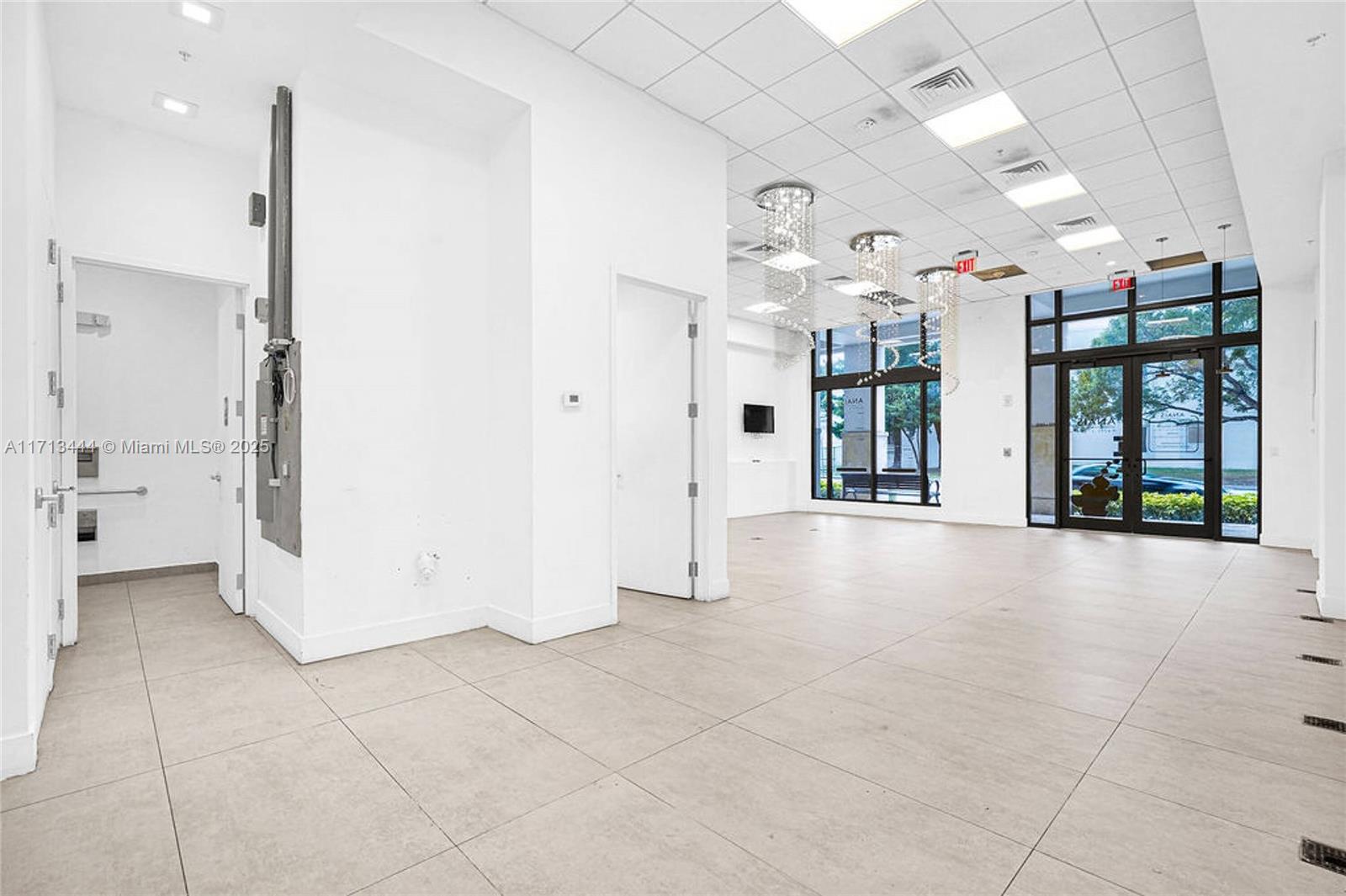 301 Altara Ave Cu-3k Property Photo 3
