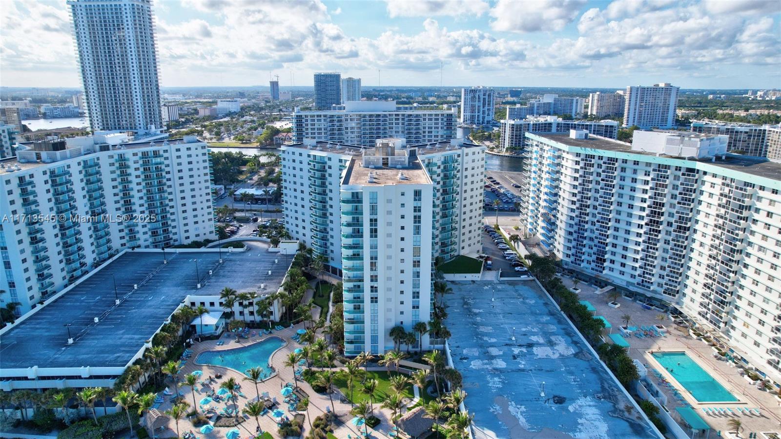 3801 S Ocean Dr 6z Property Photo 35