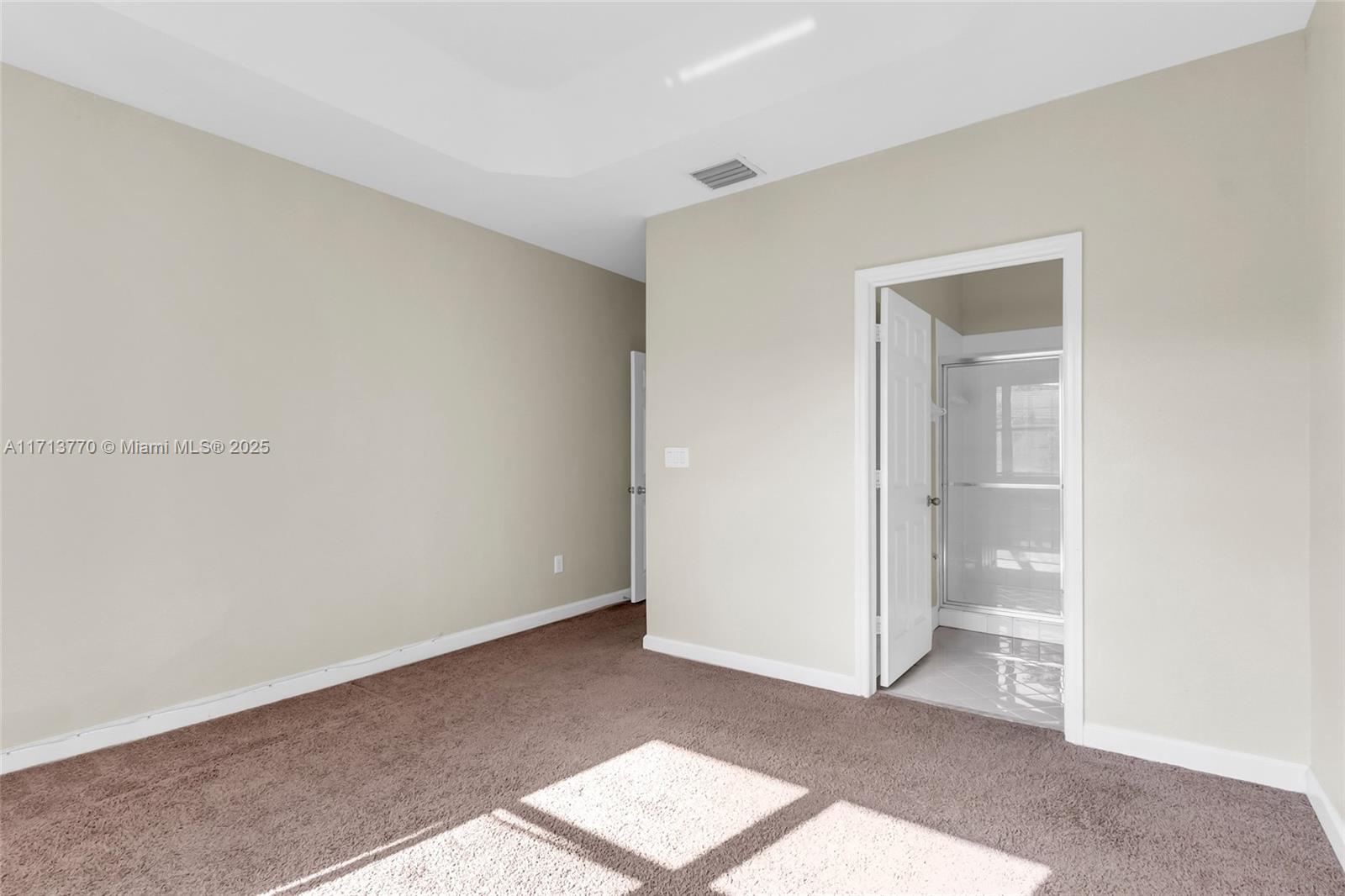 1395 Ne 33rd Ave 206-26 Property Photo 12
