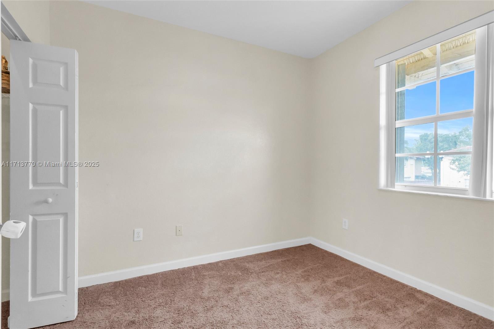 1395 Ne 33rd Ave 206-26 Property Photo 18