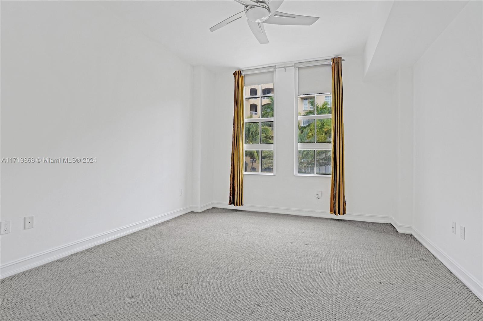 3001 Ne 185th St 328 Property Photo 21