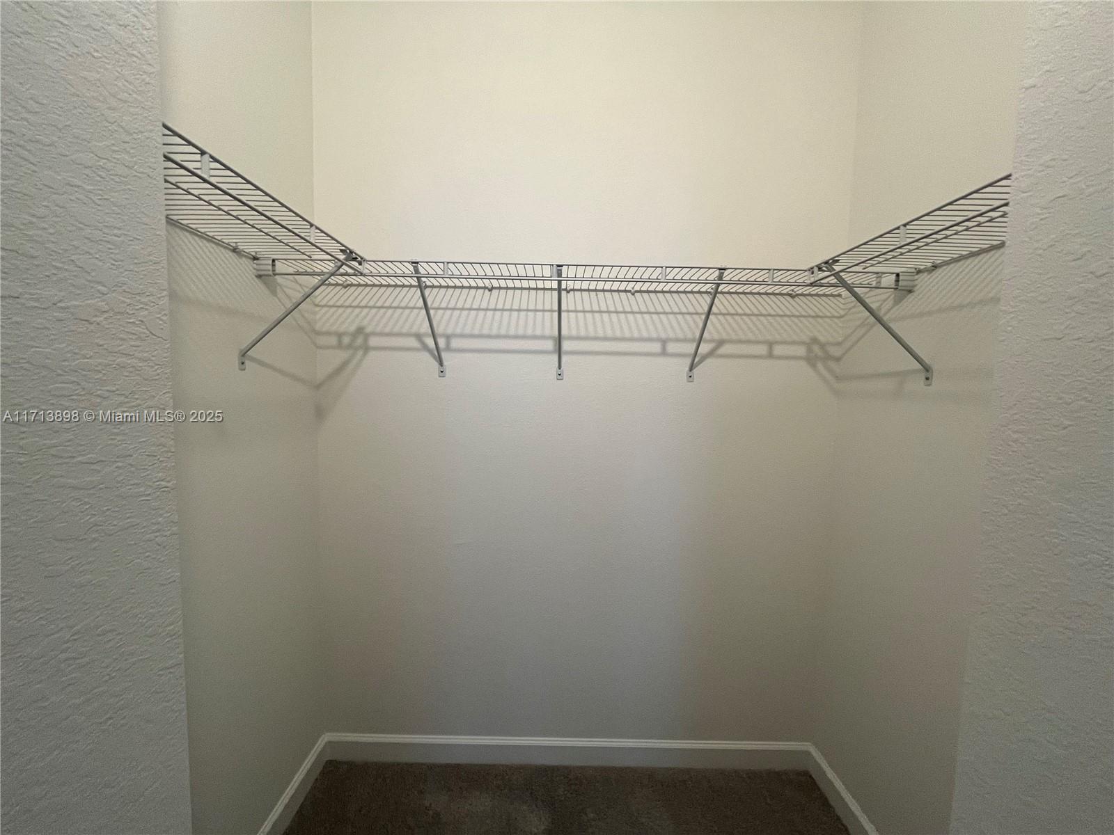725 Se 14 Court 725 Property Photo 8