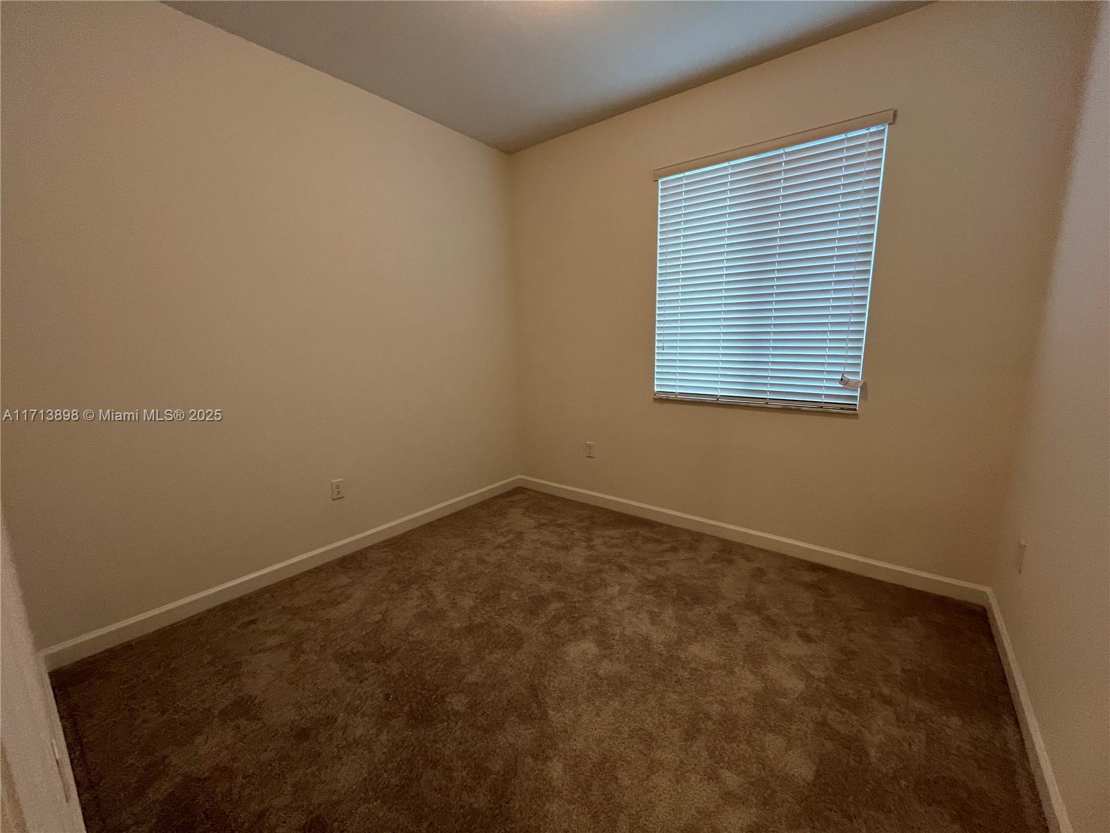 725 Se 14 Court 725 Property Photo 11