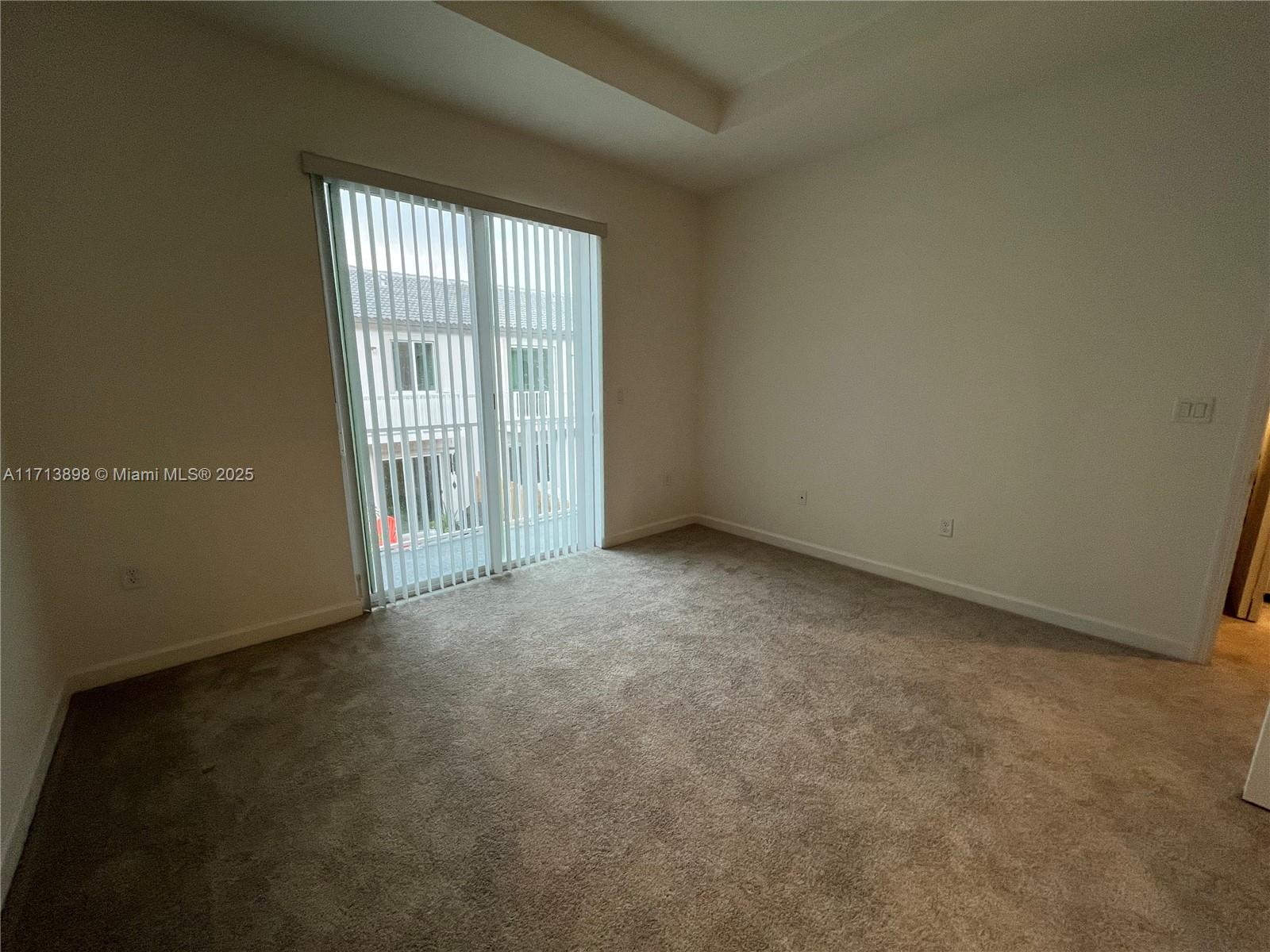725 Se 14 Court 725 Property Photo 13
