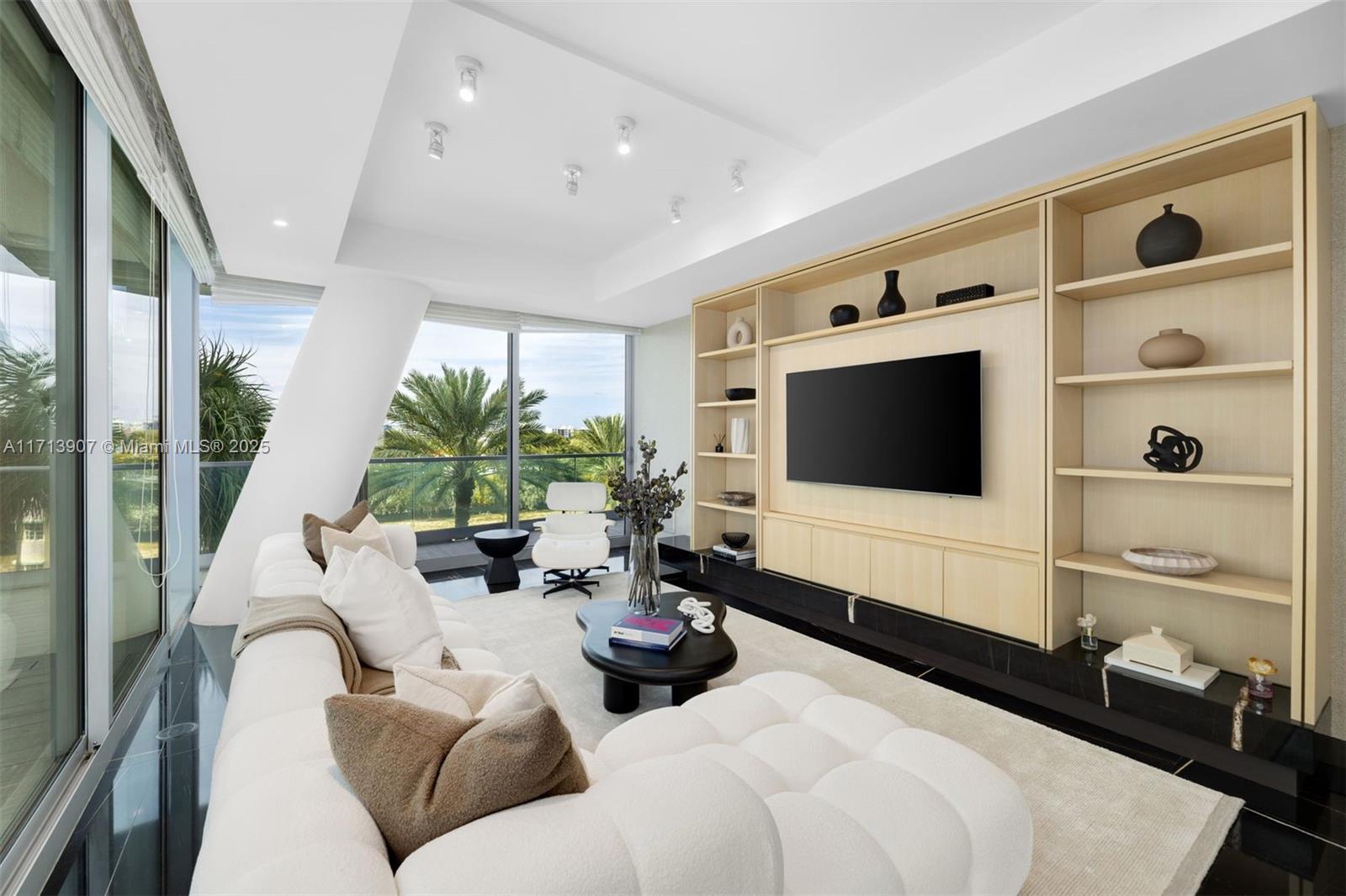 9349 Collins Ave 406 Property Photo 9