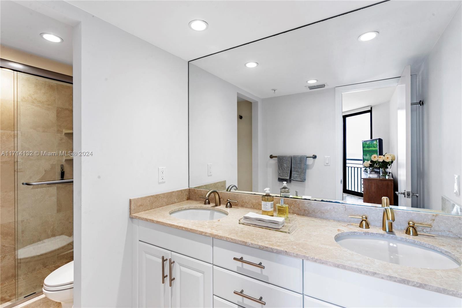 3000 N Ocean Dr 20a Property Photo 14