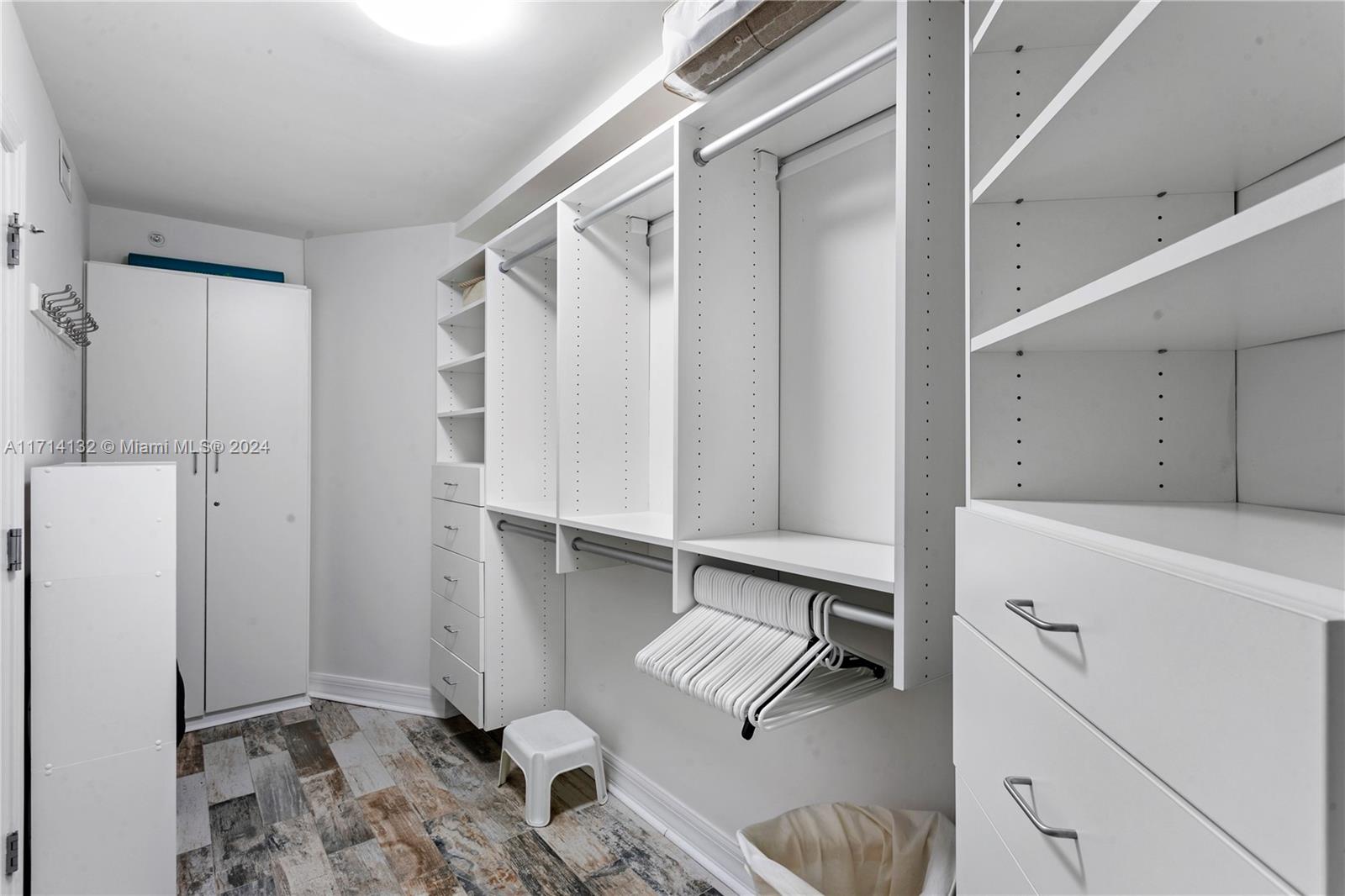 3000 N Ocean Dr 20a Property Photo 16