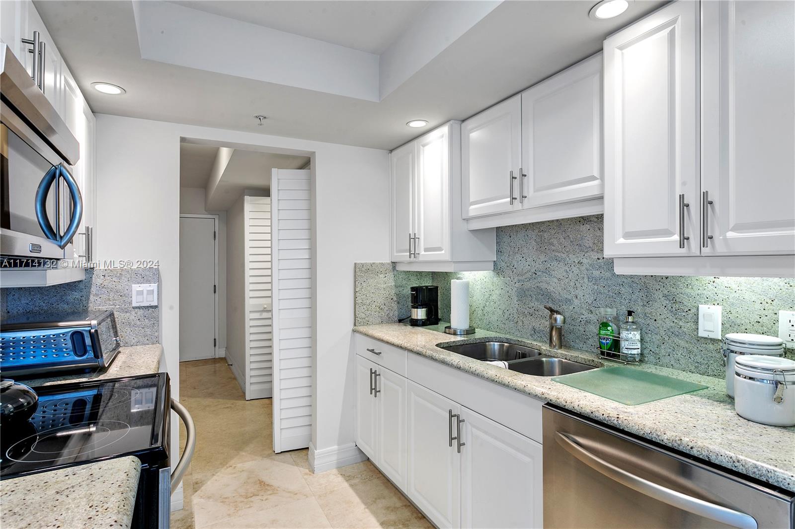 3000 N Ocean Dr 20a Property Photo 20