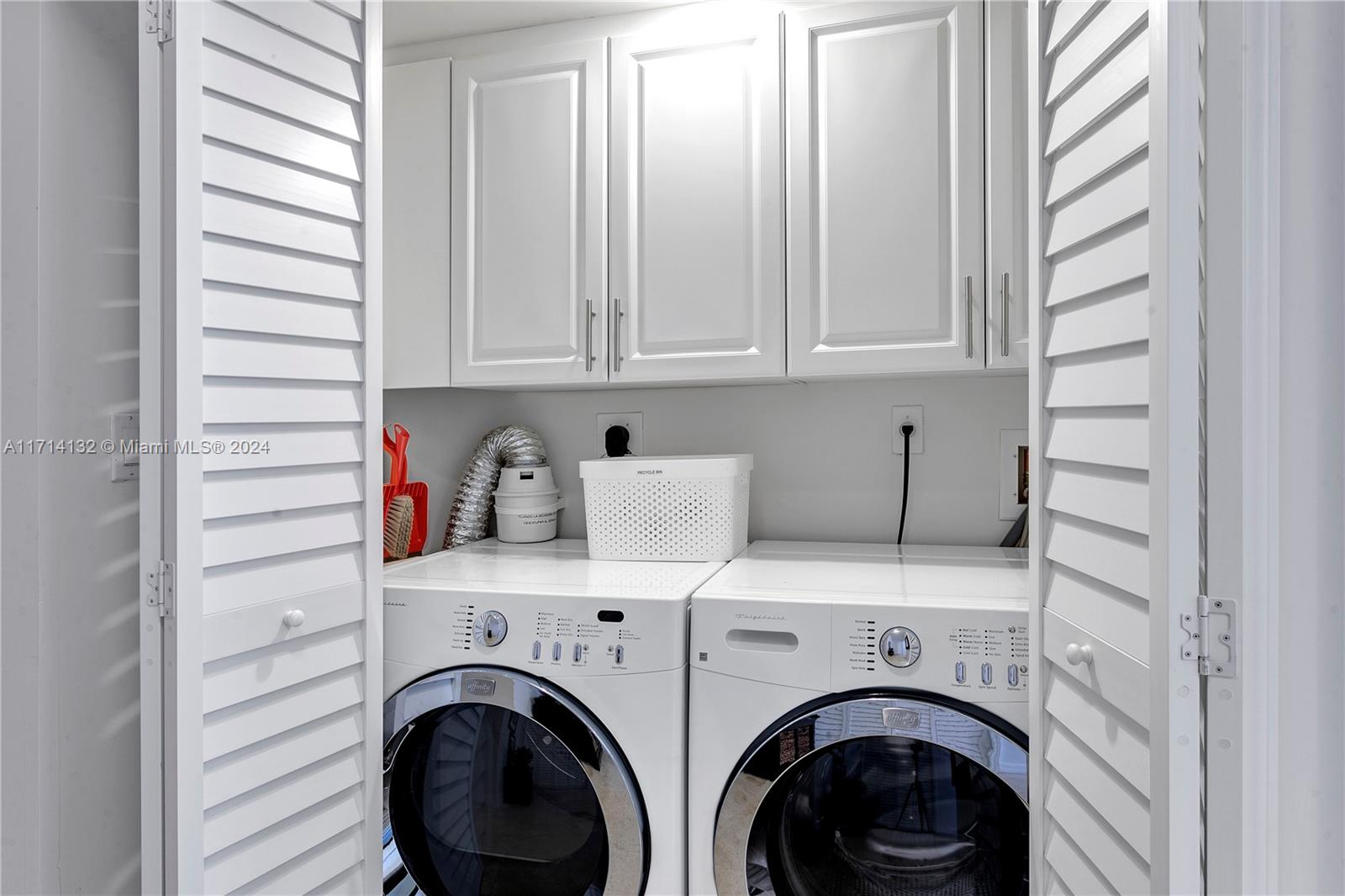 3000 N Ocean Dr 20a Property Photo 21