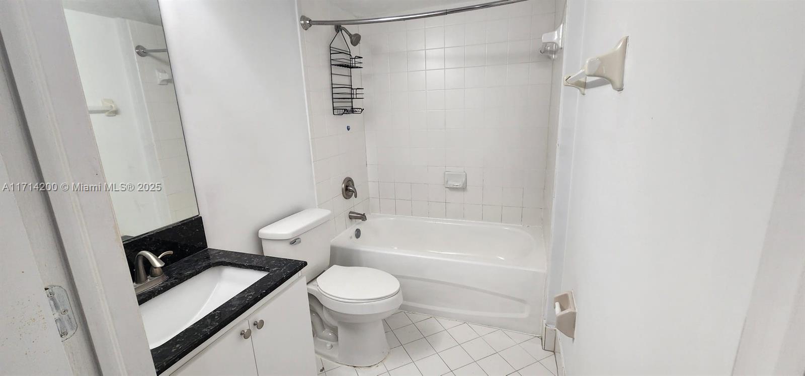 1250 Se 31st Ct 101-33 Property Photo 18