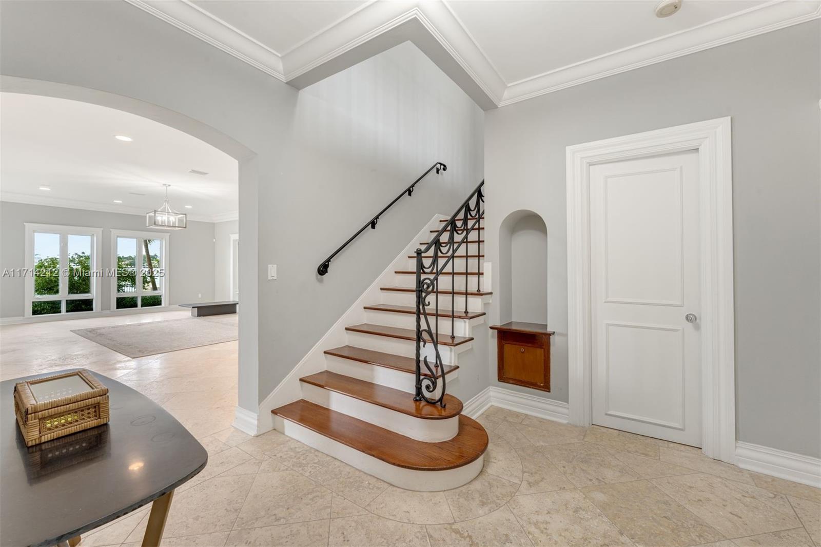 11 E Rivo Alto Dr Property Photo 15