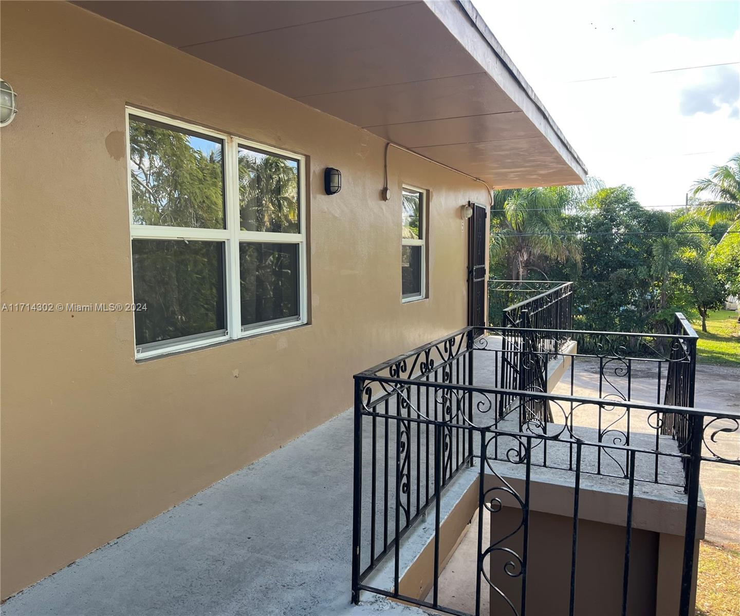 42 Nw 7th Ave 5 Property Photo 3