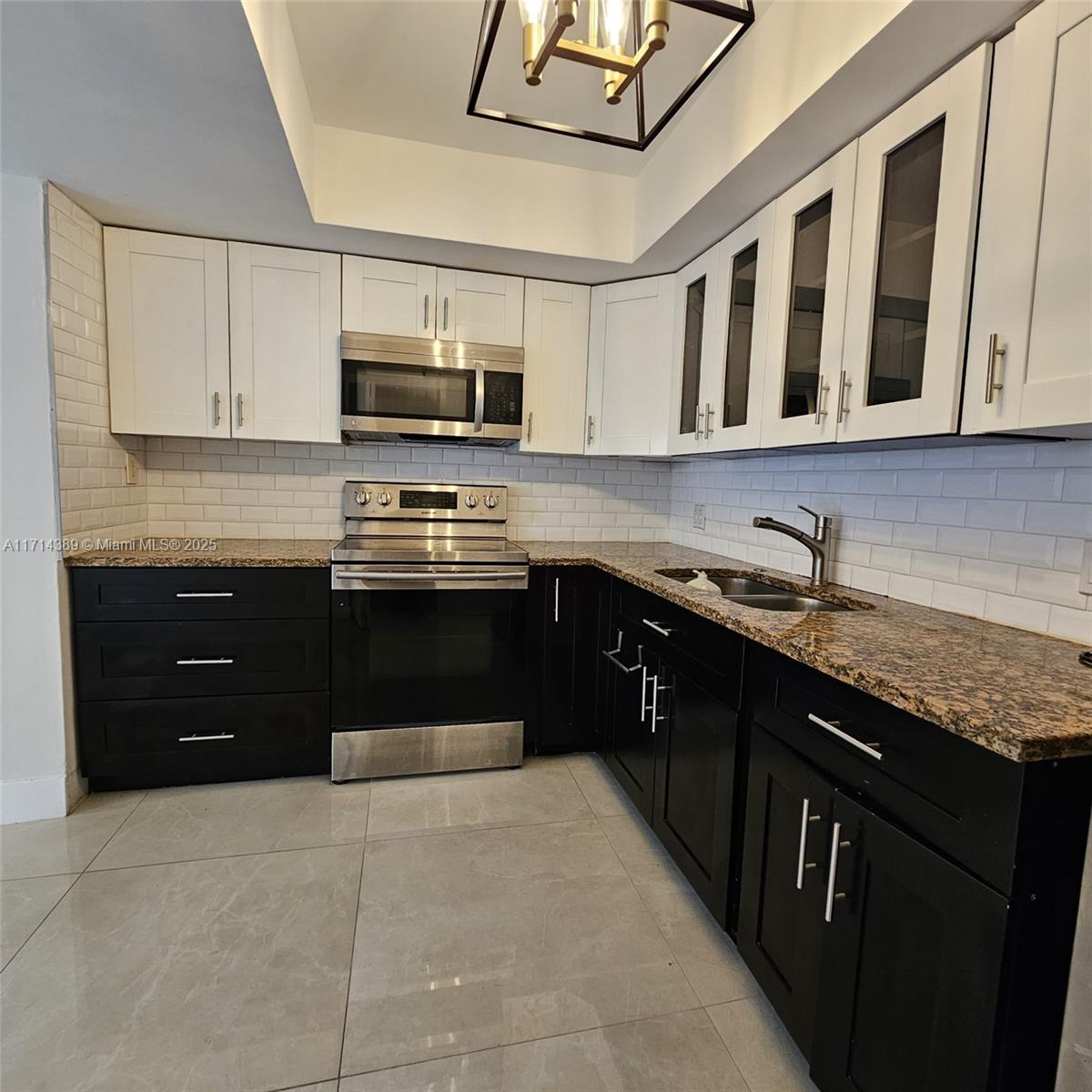 20818 San Simeon Way 108 Property Photo 1