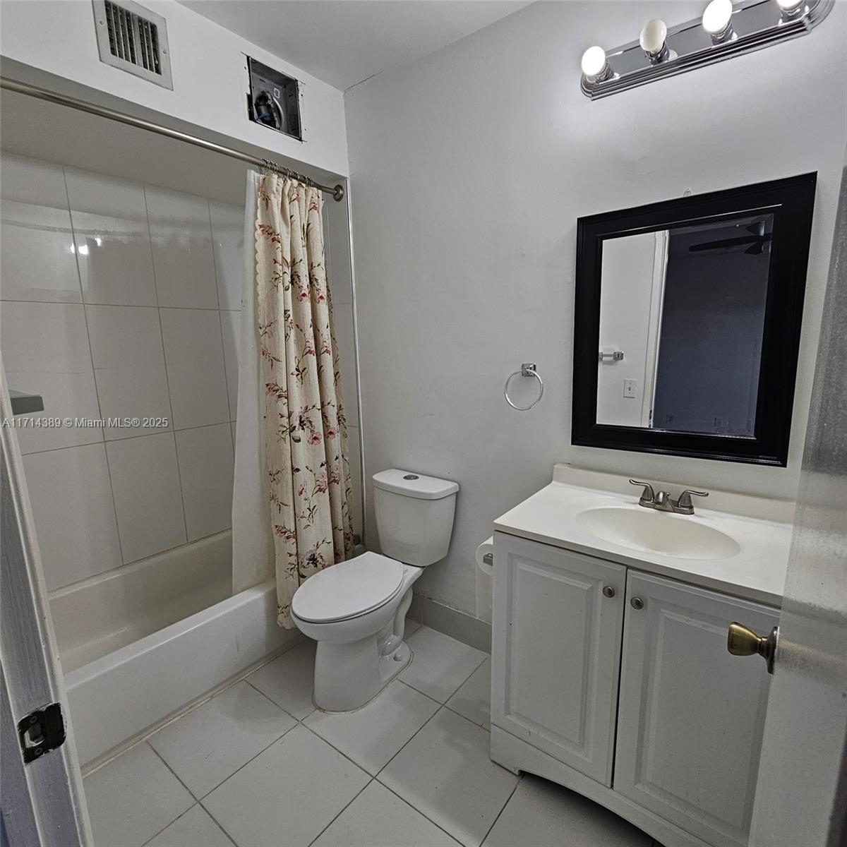 20818 San Simeon Way 108 Property Photo 25