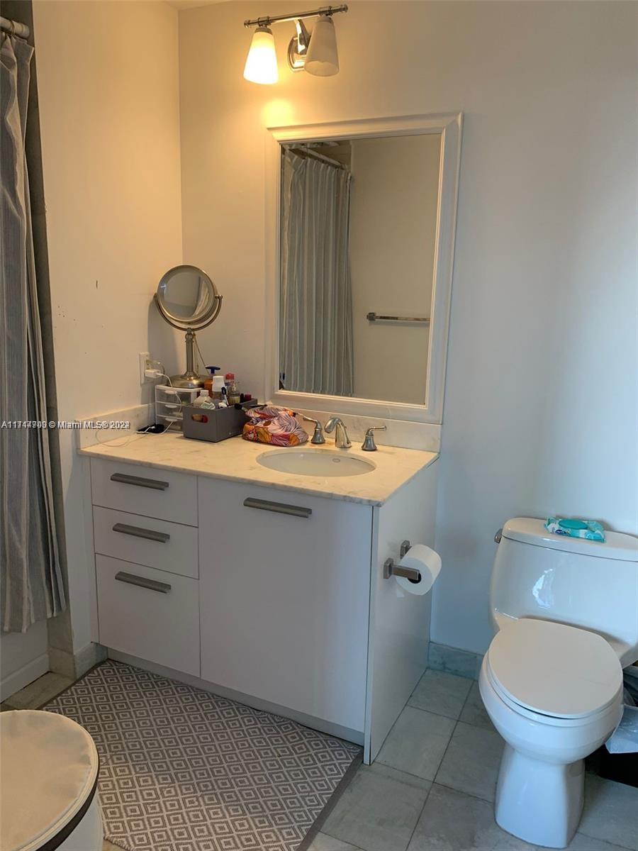 1060 Brickell Ave 2307 Property Photo 8