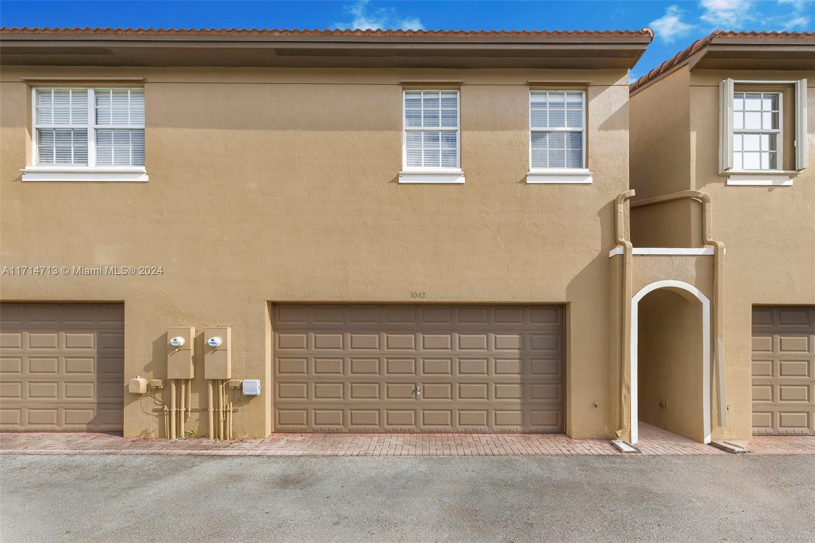 1042 Sw 146th Ter Property Photo 33