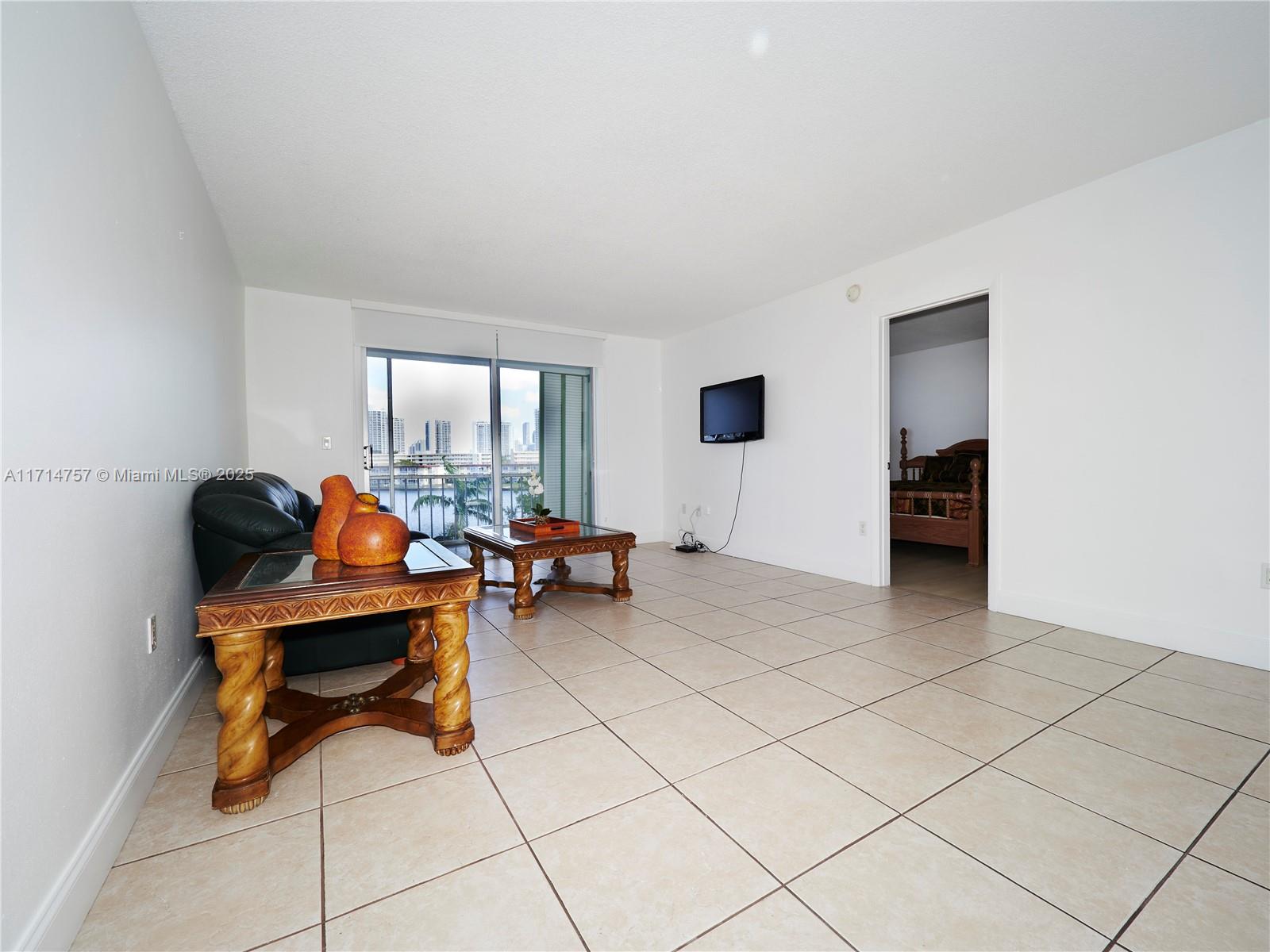 2861 Leonard Dr F412 Property Photo 7