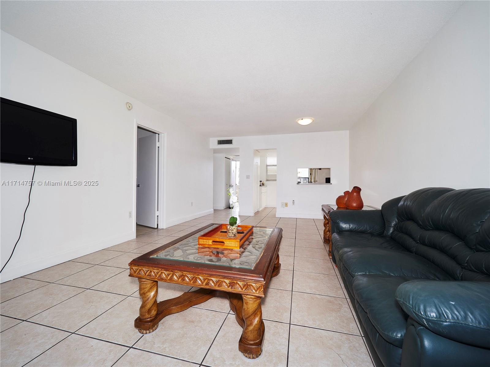 2861 Leonard Dr F412 Property Photo 10