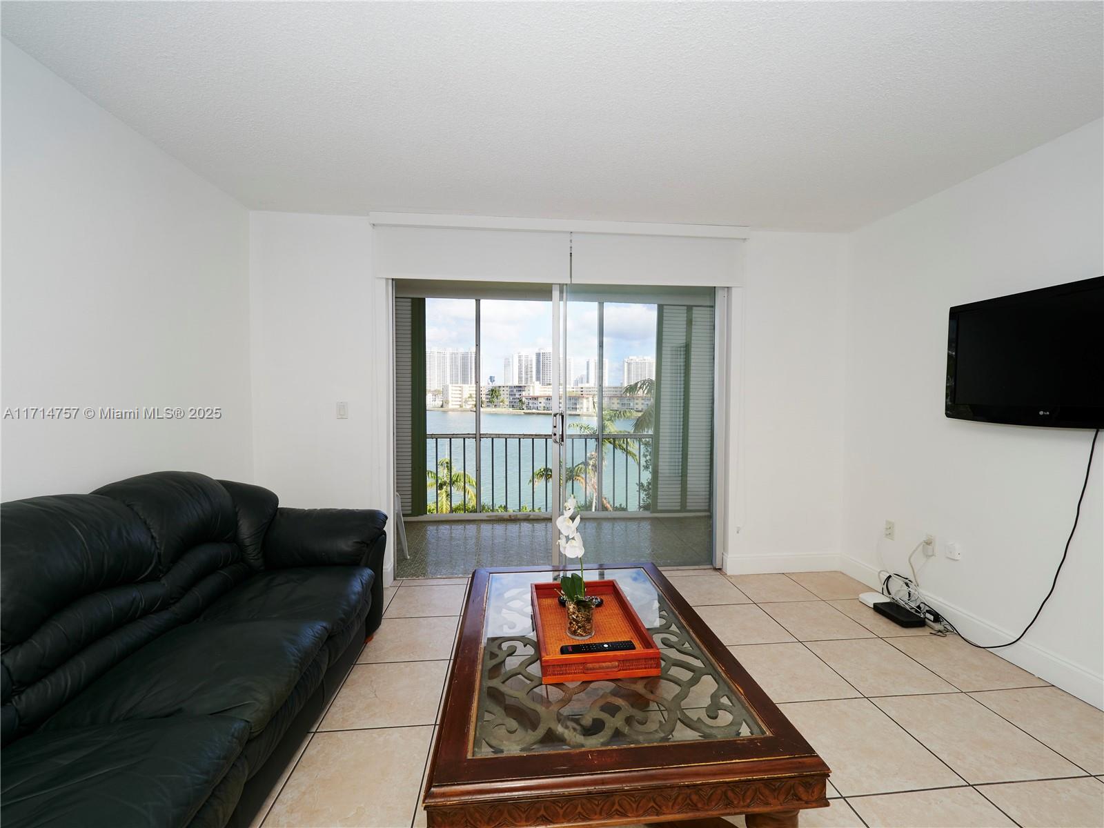 2861 Leonard Dr F412 Property Photo 12