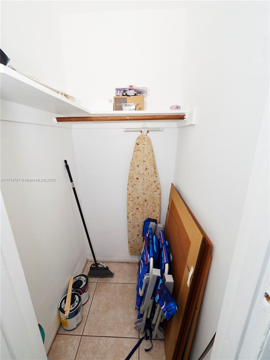 2861 Leonard Dr F412 Property Photo 23