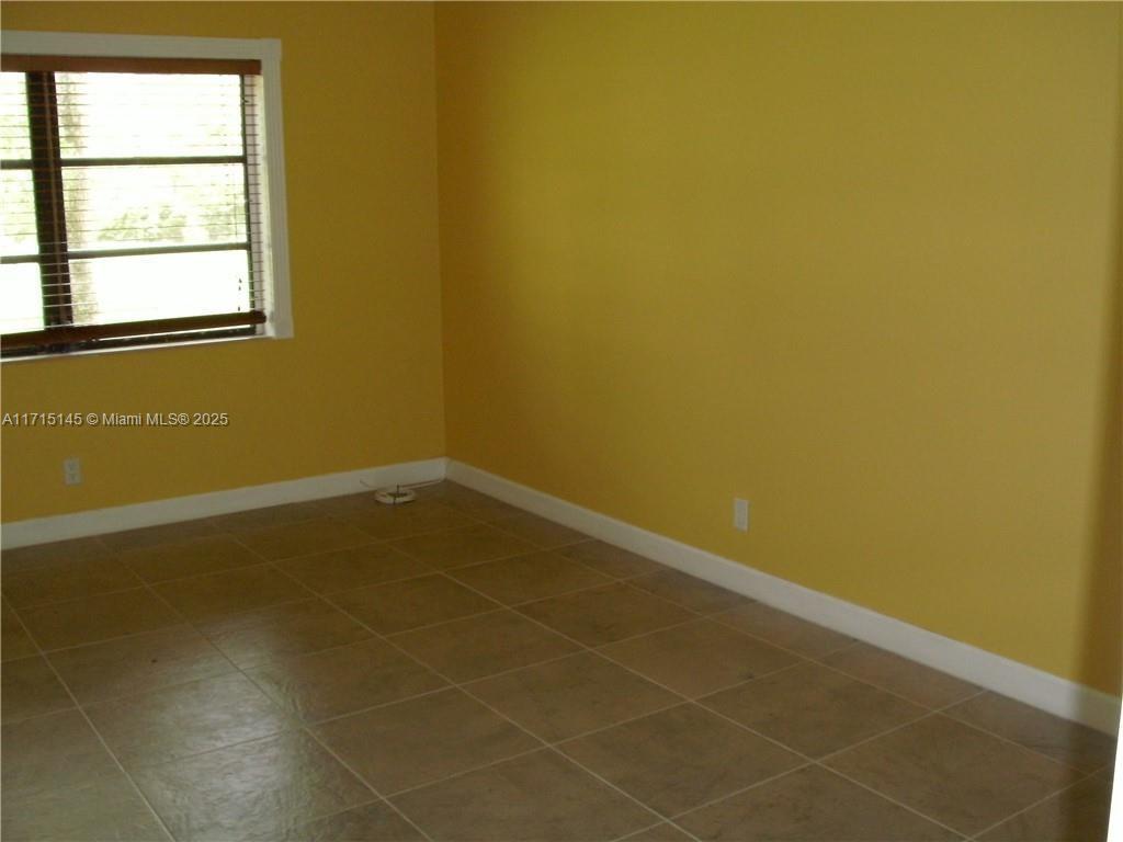 3109 Oakland Shores Dr G110 Property Photo 6