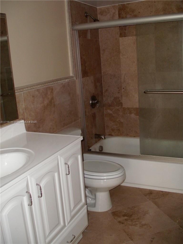 3109 Oakland Shores Dr G110 Property Photo 8