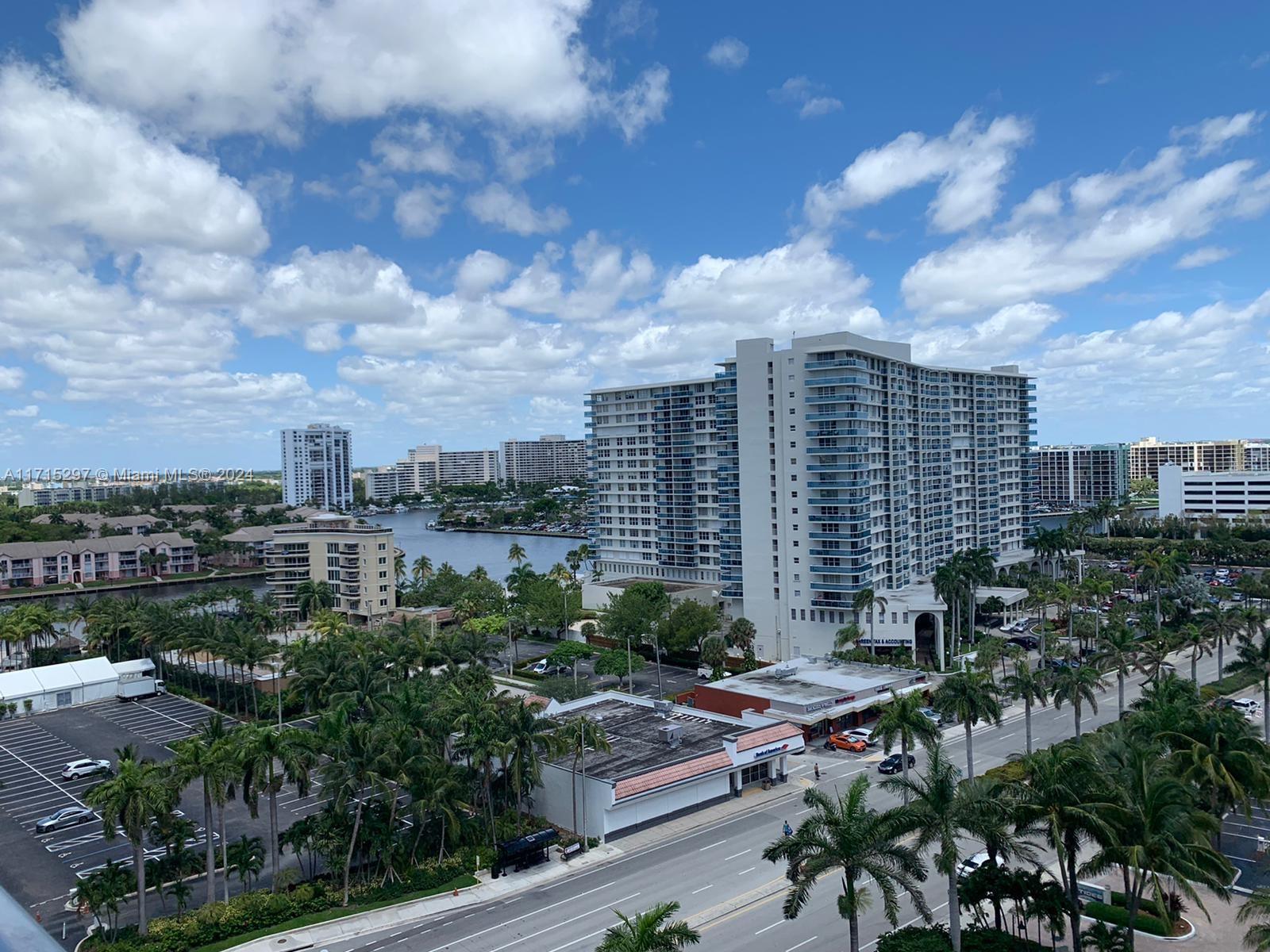 4001 S Ocean Dr 12g Property Photo 13