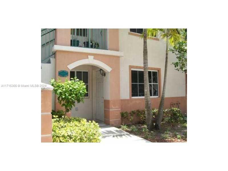 2911 13 Av 102 Property Photo 1