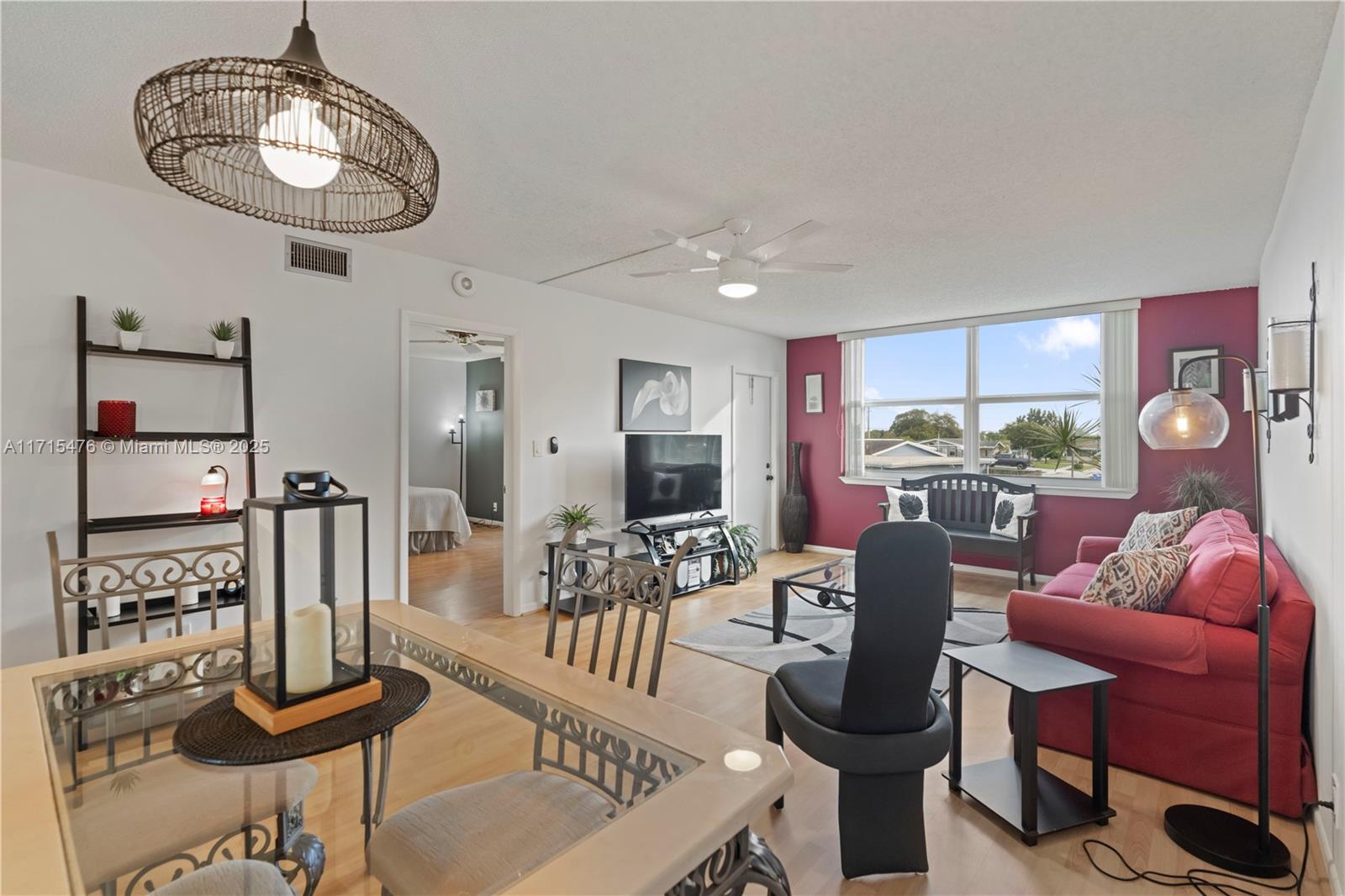 6870 Royal Palm Blvd 208m Property Photo 12