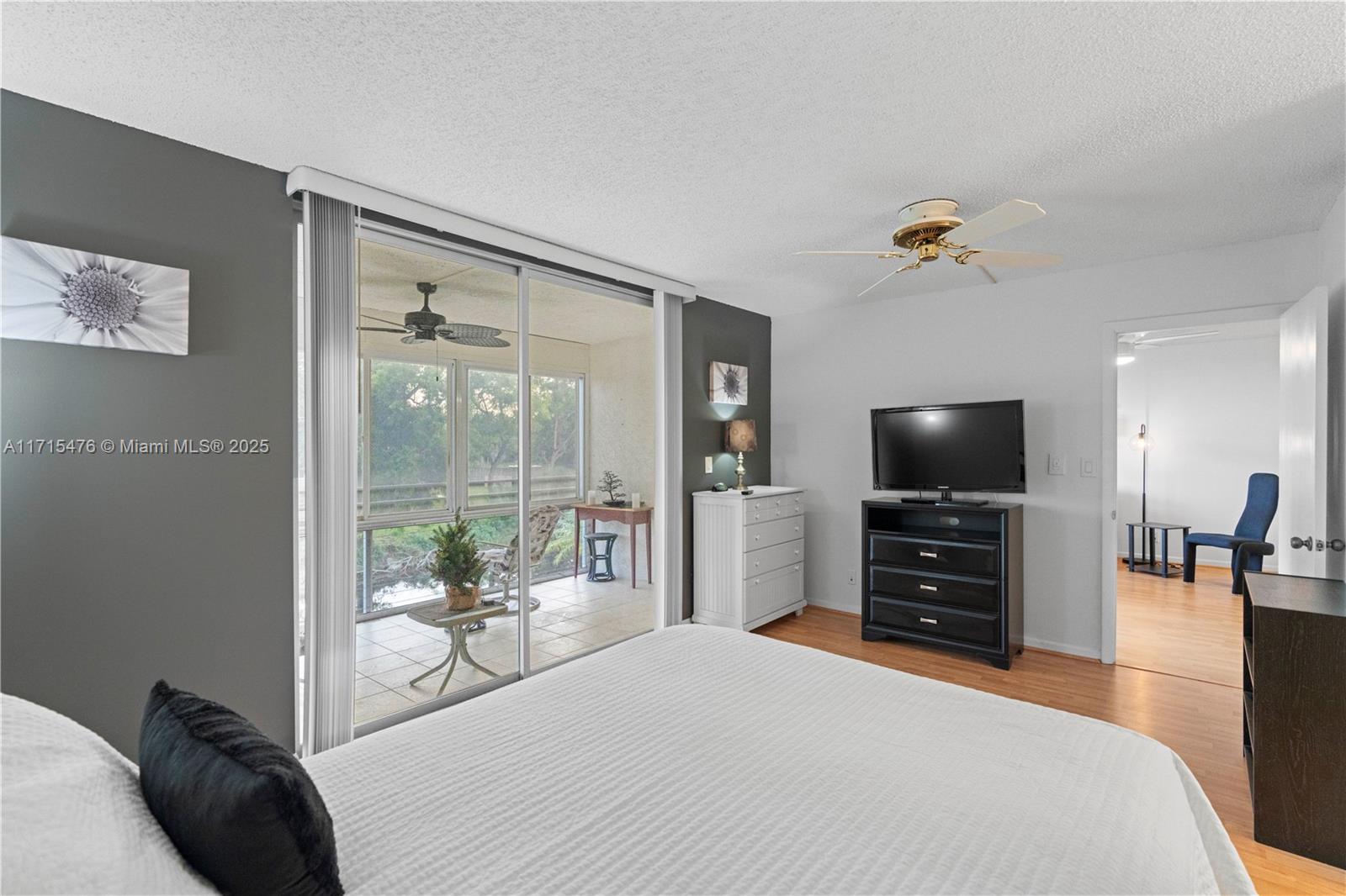6870 Royal Palm Blvd 208m Property Photo 21