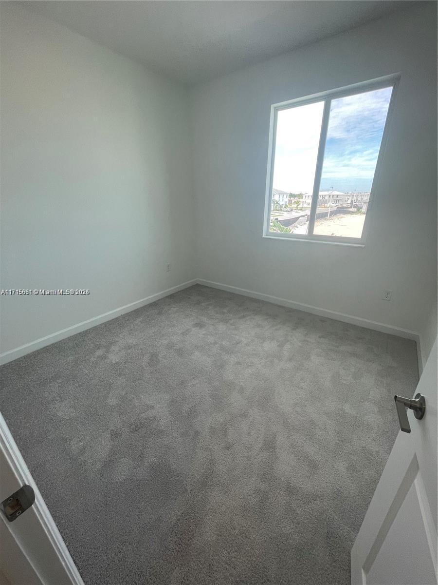 1351 Se 7th Ter Property Photo 14